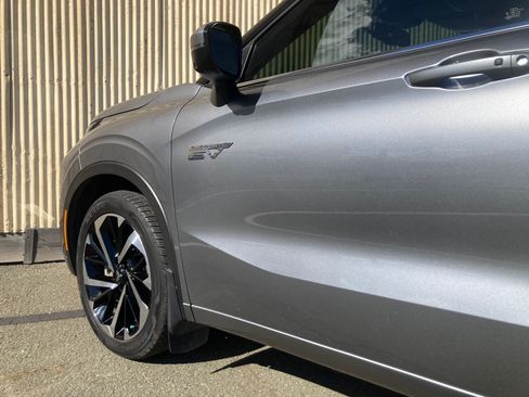 Used 2023 Mitsubishi Outlander SEL image 5