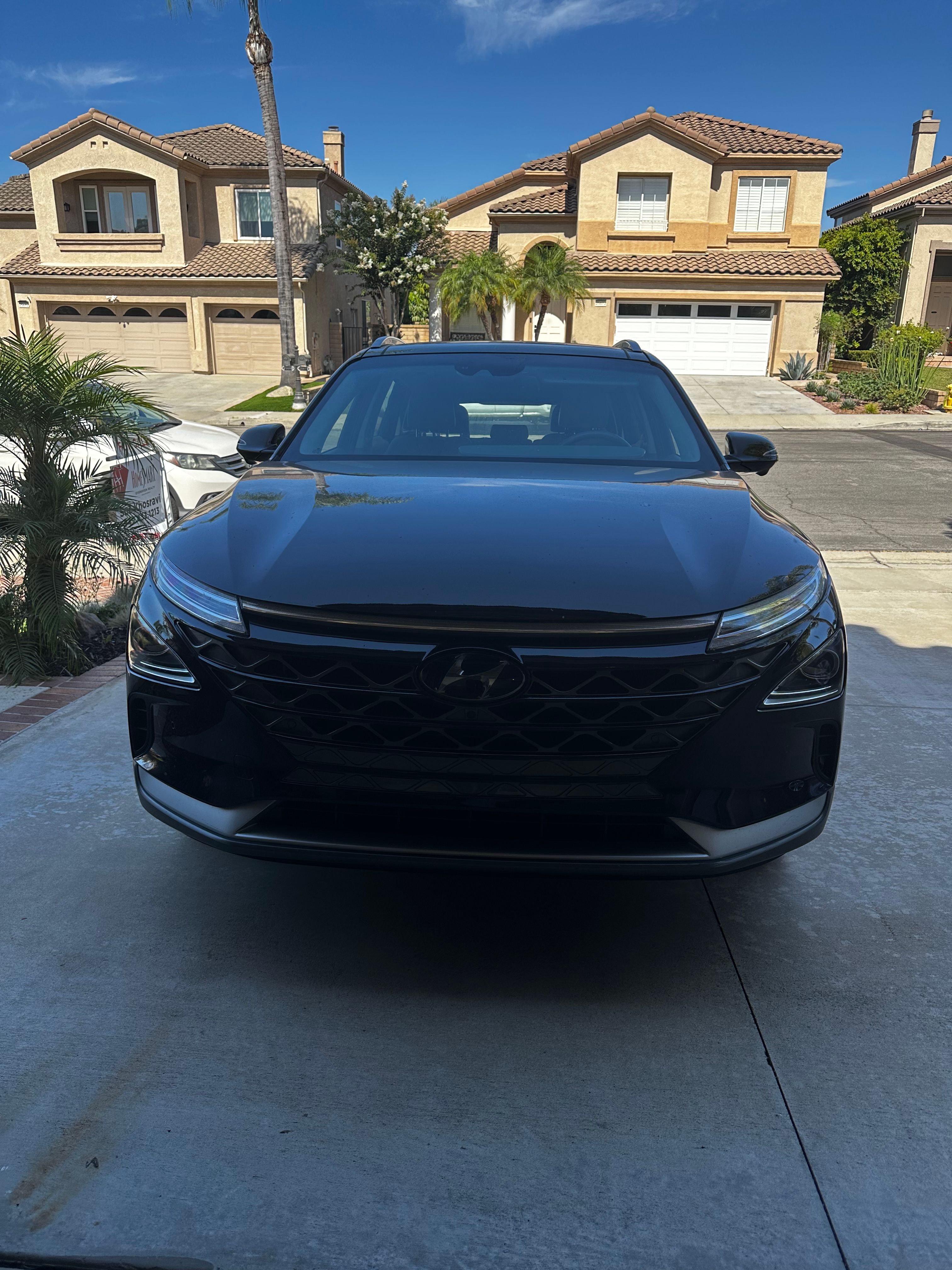 Used 2022 Hyundai Nexo Limited FWD image 4