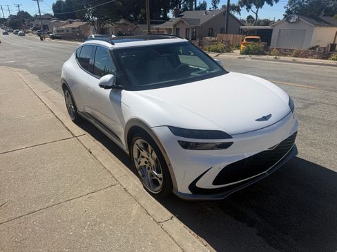 Used 2023 Genesis GV60 Performance AWD/4WD image 17