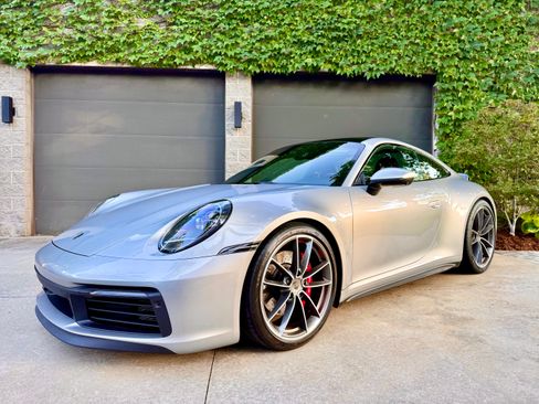 Used 2022 Porsche 911 Carrera S RWD image 6