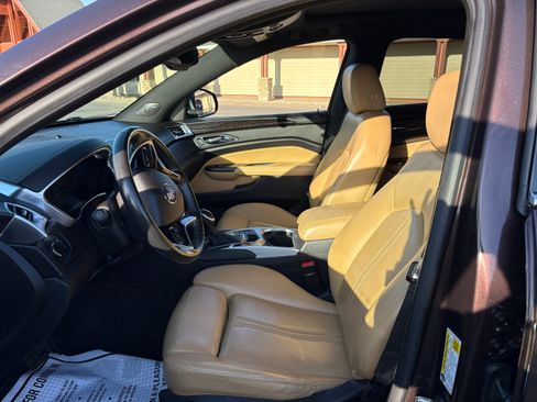 Used 2016 Cadillac SRX Luxury w/ Driver Assist Package image 6