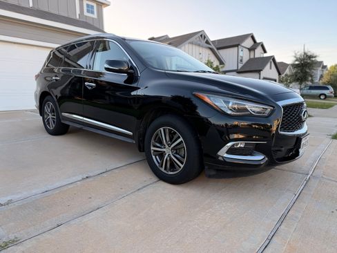 Used 2017 INFINITI QX60 Luxe w/ Premium Plus Package AWD/4WD image 2