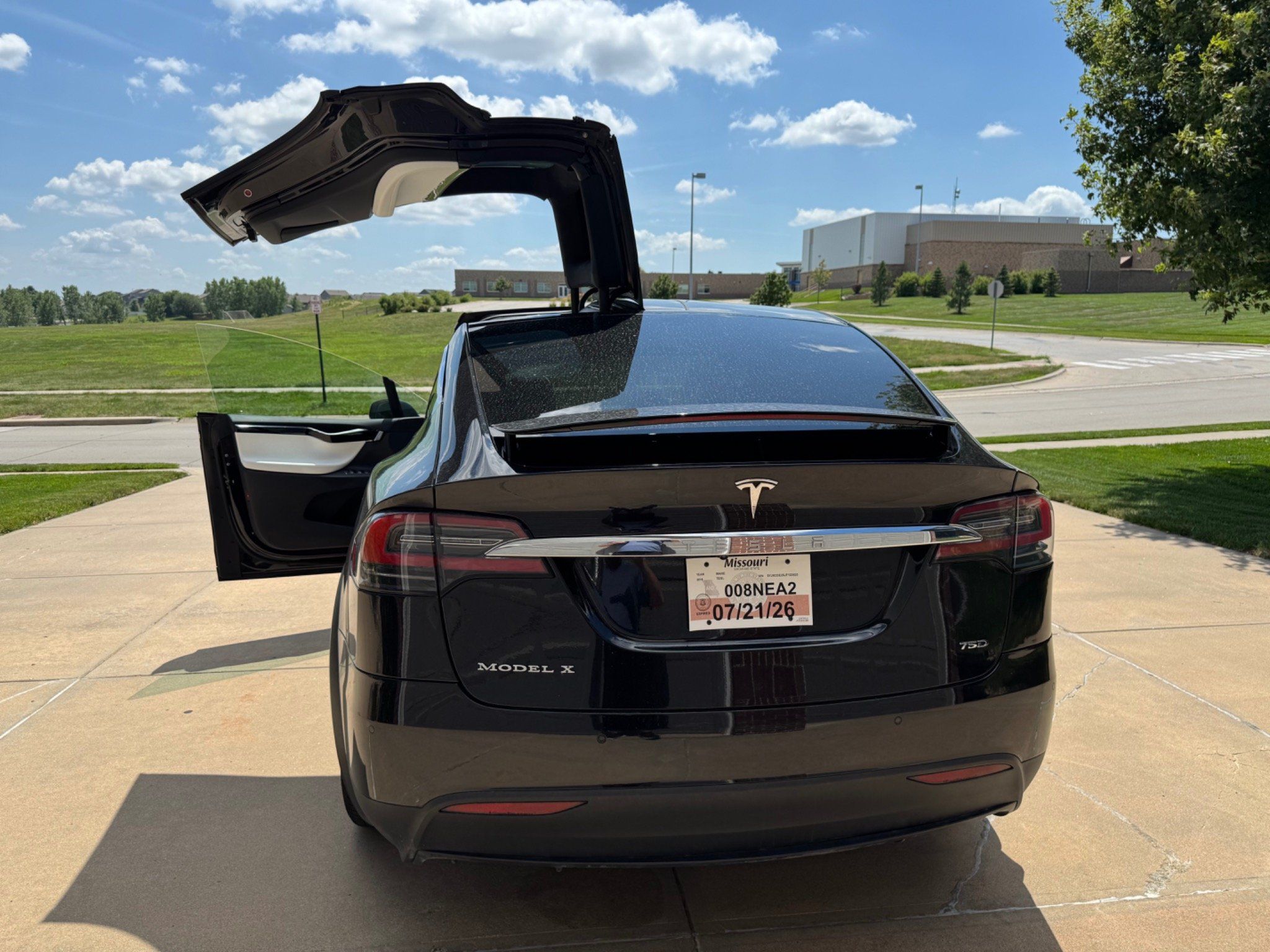 Used 2018 Tesla Model X 75D AWD/4WD image 11