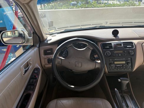 Used 2001 Honda Accord EX image 8