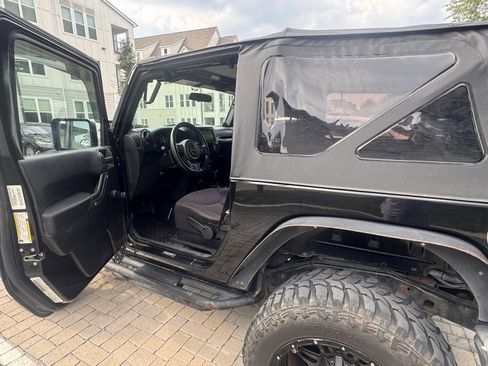 Used 2014 Jeep Wrangler Sport AWD/4WD image 9