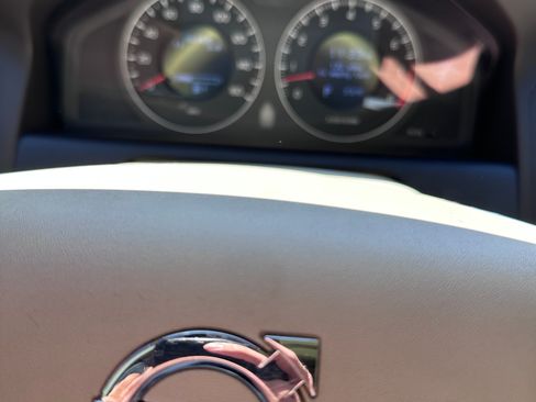 Used 2011 Volvo XC60 3.2 image 12