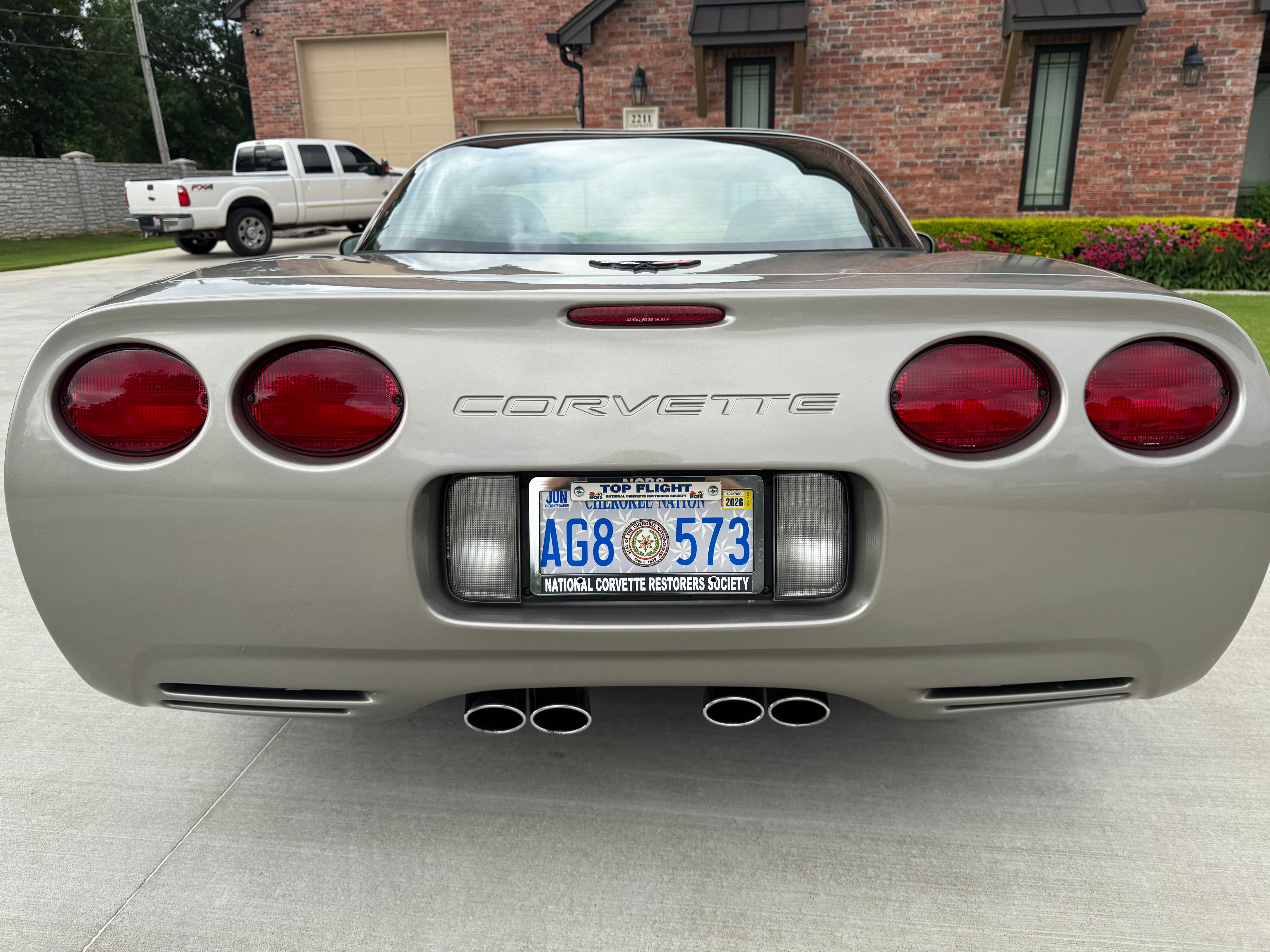 Used 2001 Chevrolet Corvette Coupe w/ Preferred Equipment Group2 RWD image 15