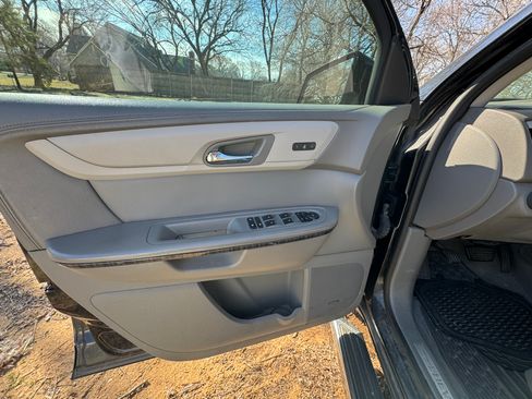 Used 2014 Chevrolet Traverse LTZ w/ LPO, 'HIT The Road' Package image 7