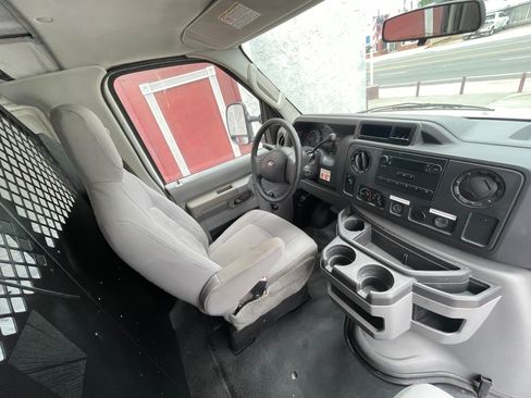 Used 2010 Ford E-250 and Econoline 250 RWD image 20