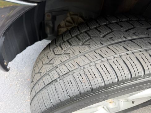 Used 2004 Toyota RAV4 4WD w/ "L" Pkg image 17