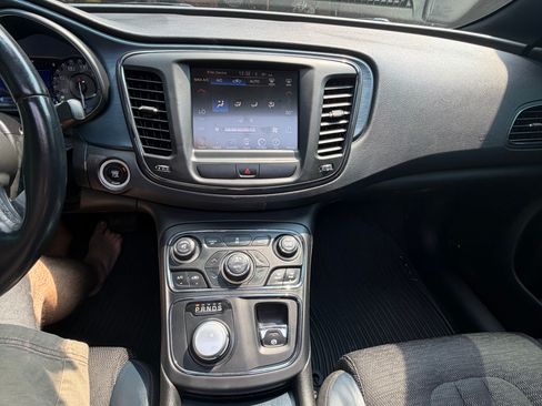 Used 2015 Chrysler 200 S w/ Navigation & Sound Group I FWD image 13