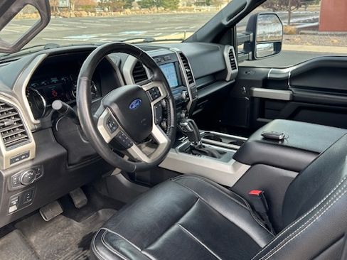 Used 2018 Ford F150 Lariat w/ Equipment Group 502A Luxury image 12