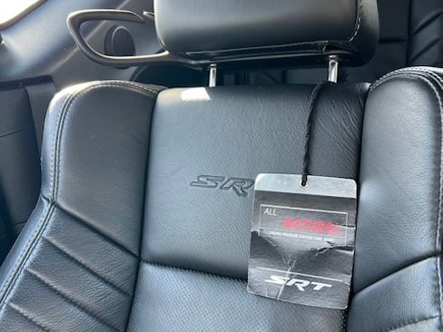 Used 2016 Dodge Challenger SRT Hellcat image 18