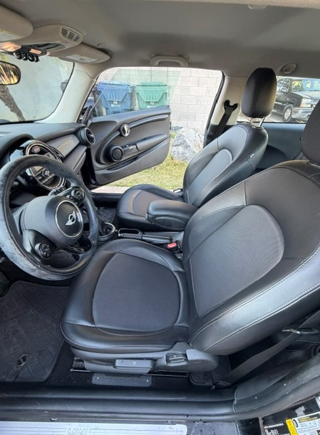 Used 2015 MINI Cooper 2-Door Hardtop FWD image 9