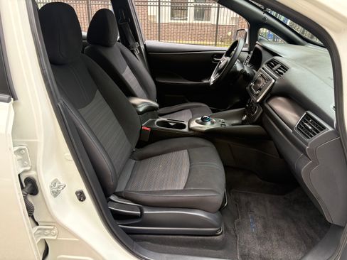 Used 2019 Nissan Leaf S w/ S Charge Package image 16