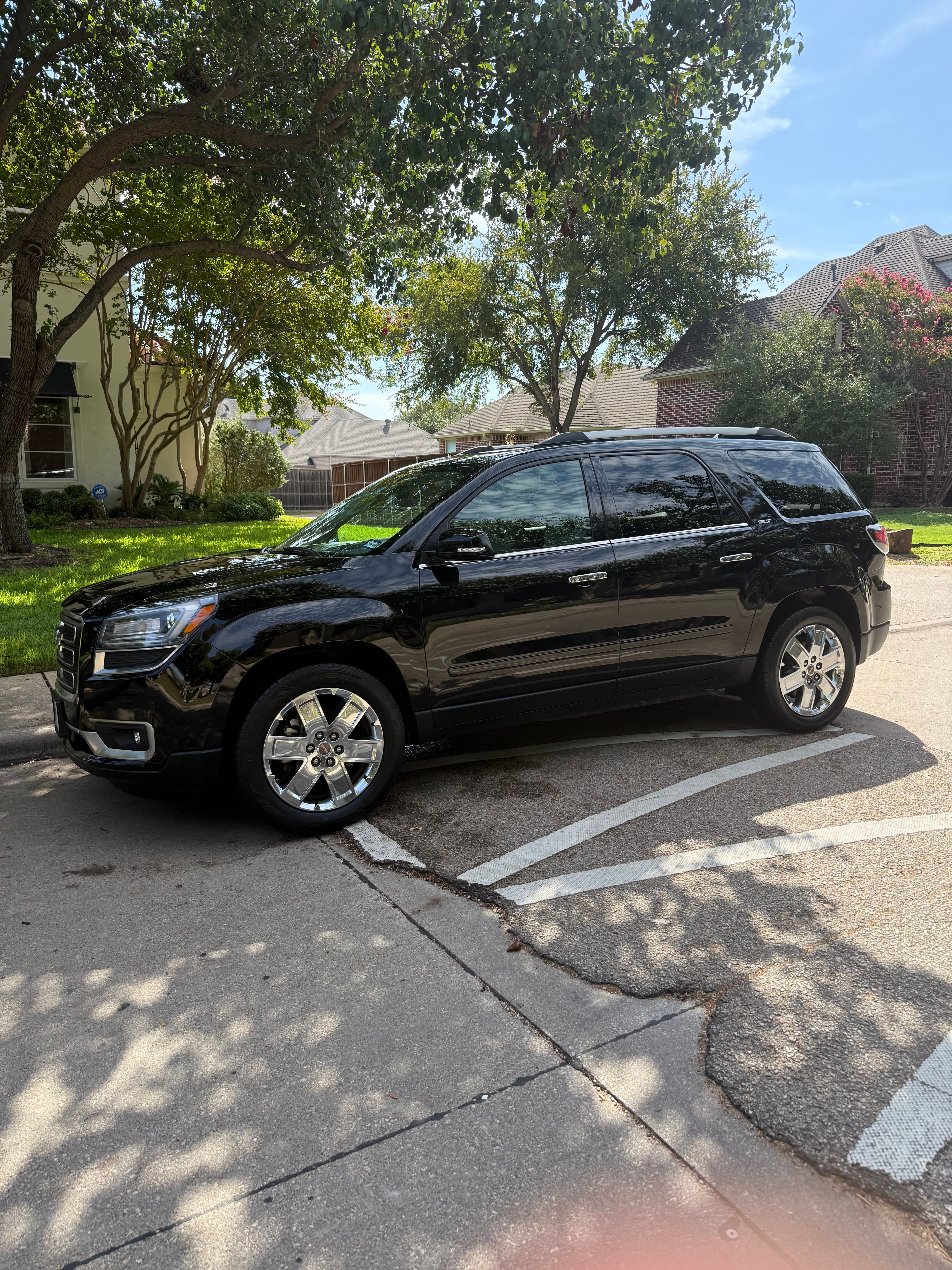 Used 2017 GMC Acadia Limited SLT FWD image 8