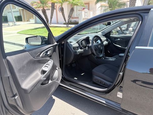 Used 2020 Chevrolet Malibu LT FWD image 6