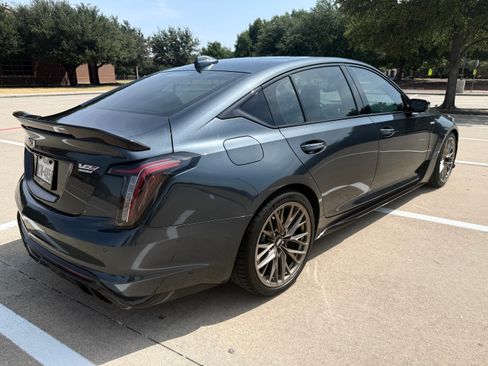 Used 2022 Cadillac CT5 V Blackwing w/ Carbon Fiber Package 2 RWD image 10