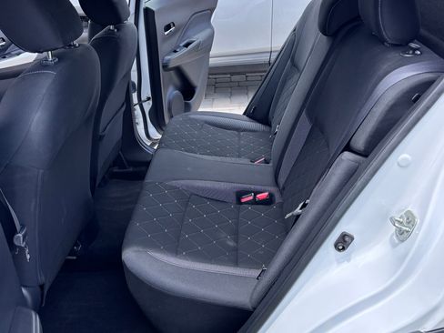 Used 2020 Nissan Kicks SV FWD image 8