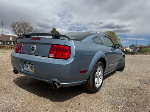 Used 2005 Ford Mustang GT Premium image 5
