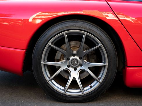 Used 2001 Dodge Viper GTS image 22