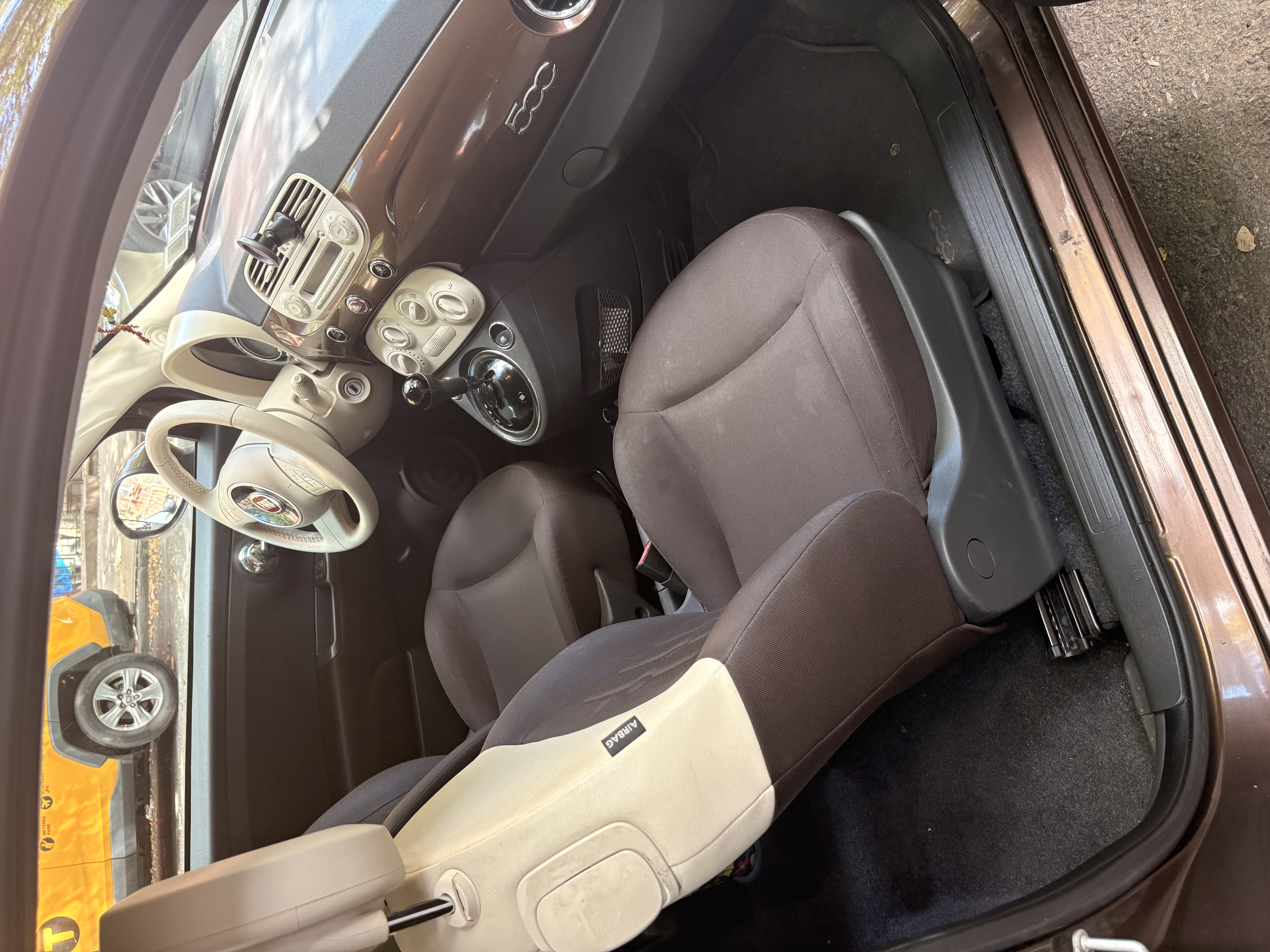Used 2015 FIAT 500 Pop FWD image 11
