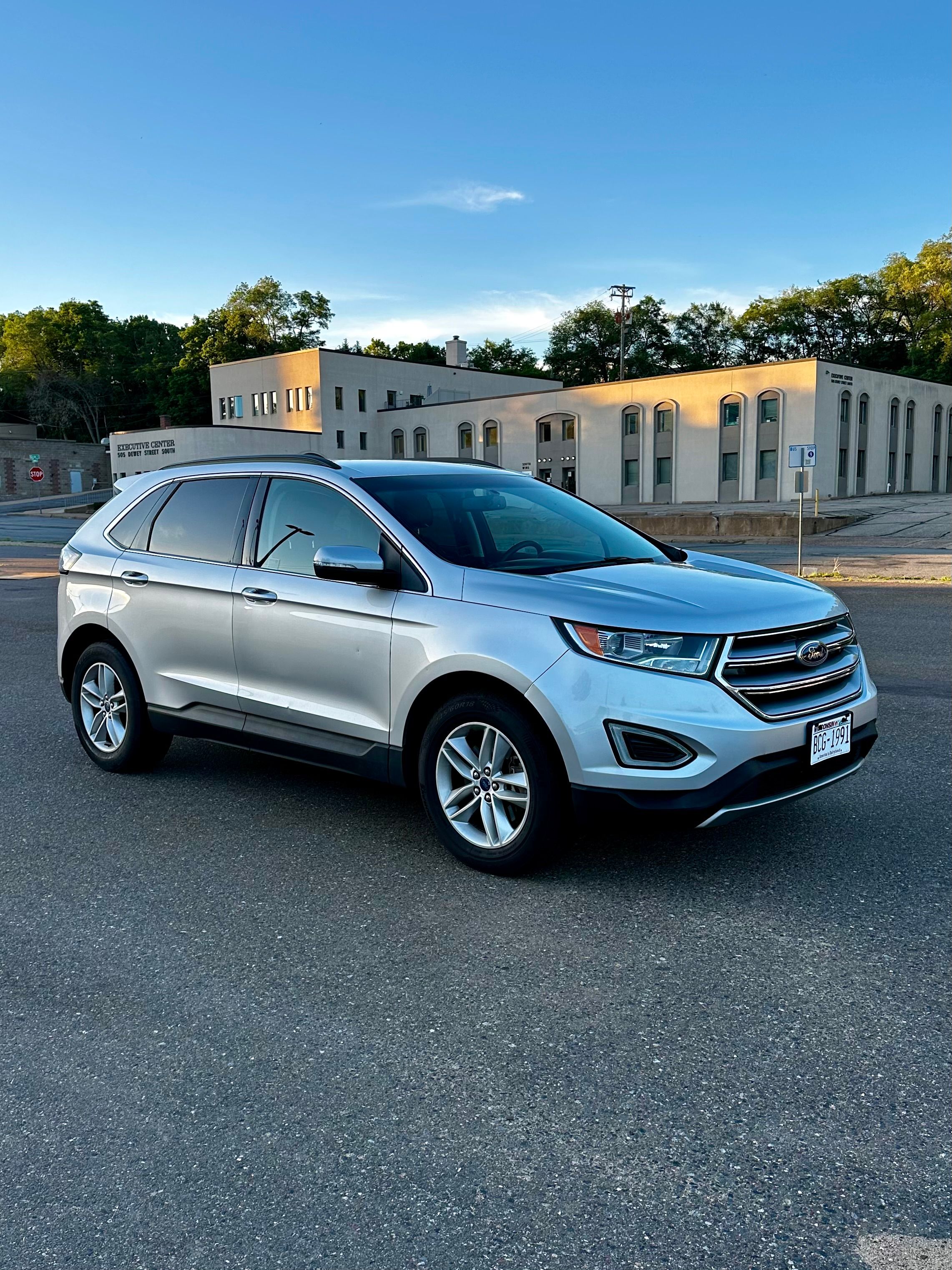 Used 2017 Ford Edge SEL AWD/4WD image 10