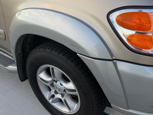 Used 2003 Toyota Sequoia SR5 RWD image 18