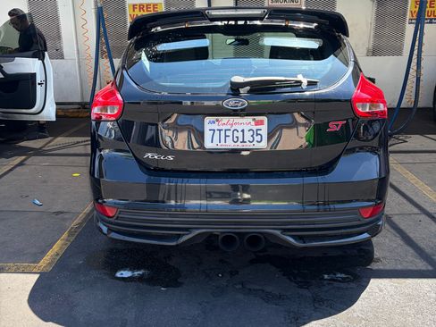 Used 2016 Ford Focus ST w/ Equipment Group 402A FWD image 4