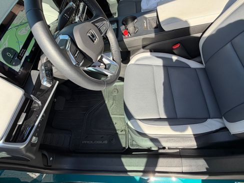 Used 2025 Honda Prologue Elite image 10