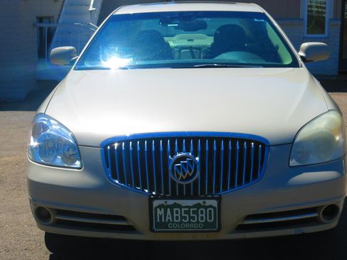 Used 2010 Buick Lucerne CXL FWD image 8