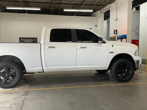 Used 2017 RAM 1500 Lone Star AWD/4WD image 12