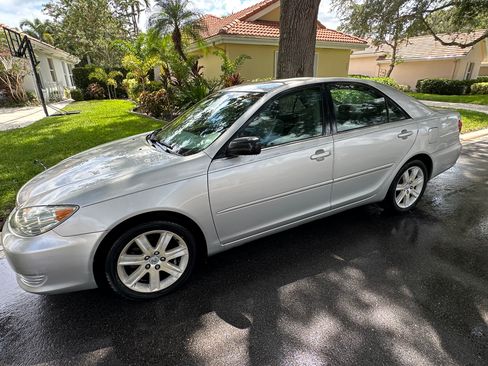 Used 2005 Toyota Camry LE FWD image 22