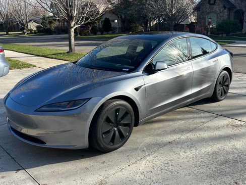 Used 2024 Tesla Model 3 Long Range image 2