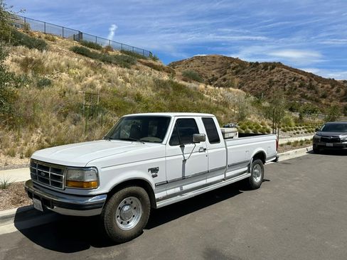 Used 1997 Ford F250 2WD SuperCab Heavy Duty image 2