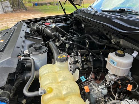 Used 2021 Ford F350 XLT w/ XLT Premium Package image 15