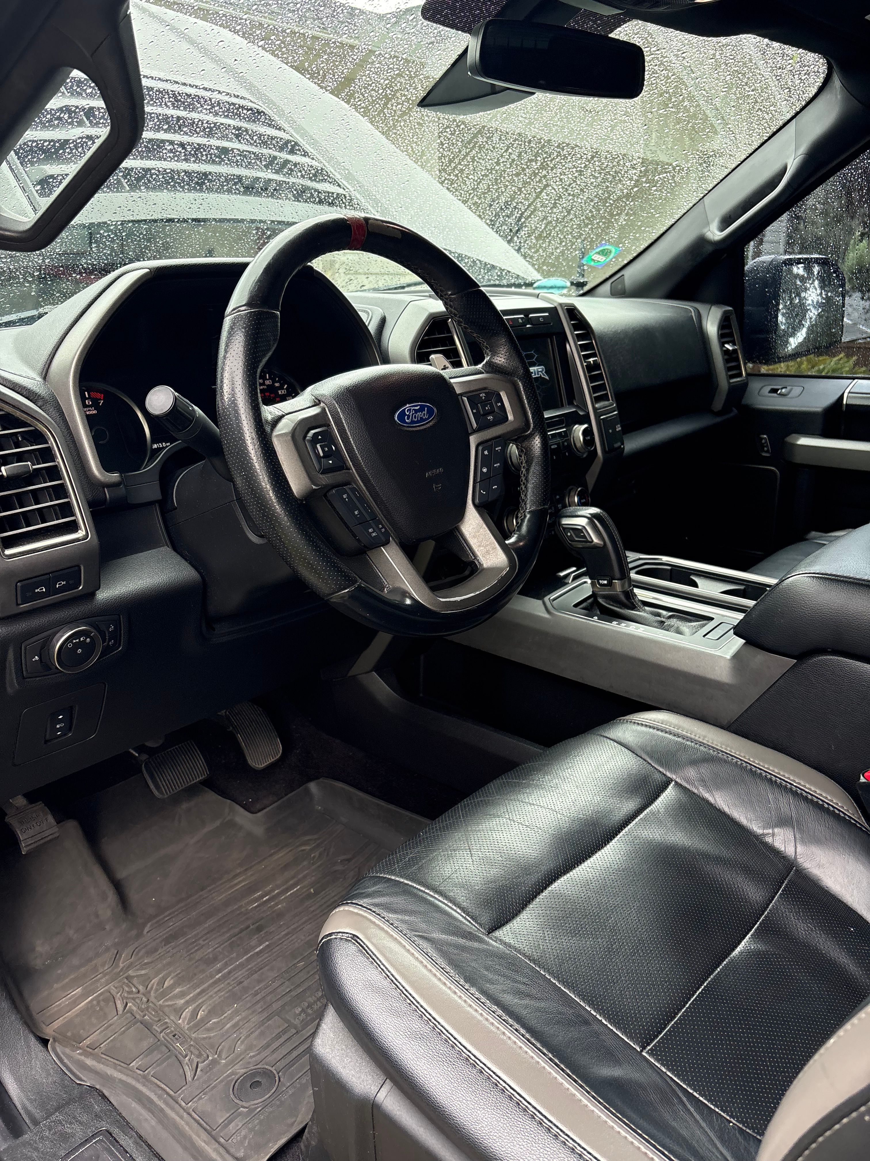 Used 2017 Ford F150 Raptor w/ Equipment Group 802A Luxury AWD/4WD image 13