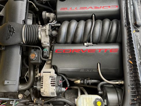 Used 2002 Chevrolet Corvette Convertible w/ Preferred Equipment Group2 image 4