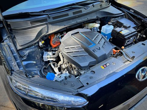 Used 2023 Hyundai Kona SEL w/ Cargo Package image 18