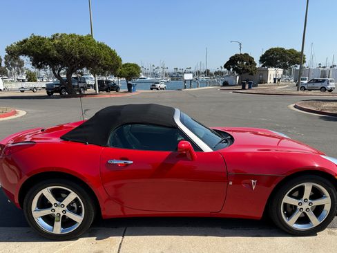 Used 2007 Pontiac Solstice GXP w/ Premium Package image 10