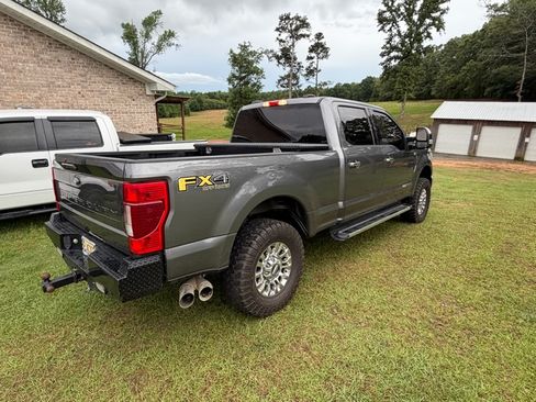 Used 2022 Ford F250 XLT w/ XLT Premium Package AWD/4WD image 5