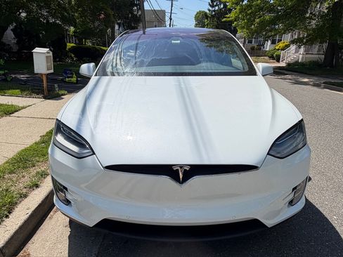 Used 2020 Tesla Model X AWD/4WD image 2