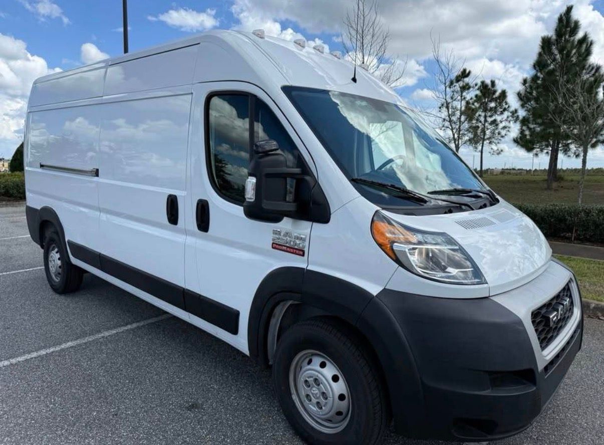 Used 2021 RAM ProMaster 2500 FWD image 4