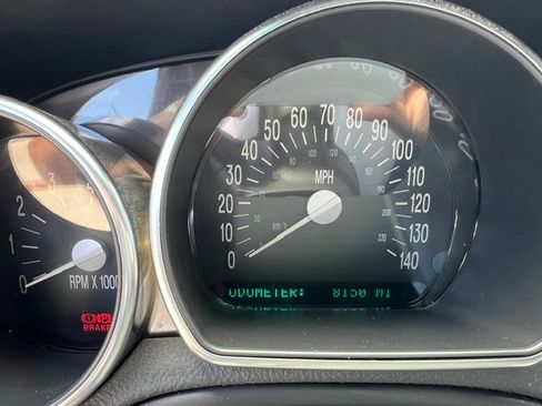 Used 2005 Chevrolet SSR w/ Preferred Equipment Group RWD image 26