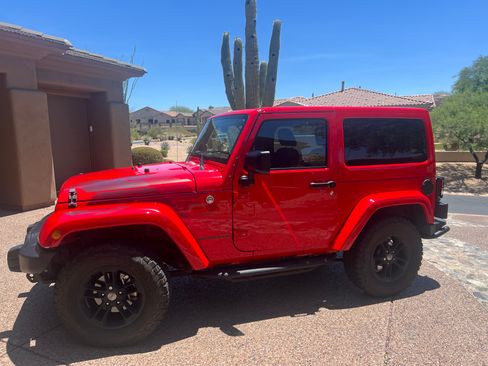Used 2017 Jeep Wrangler Sahara AWD/4WD image 1
