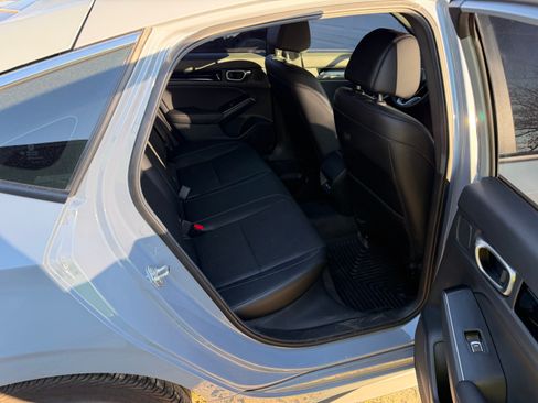 Used 2024 Honda Civic Sport Touring image 6