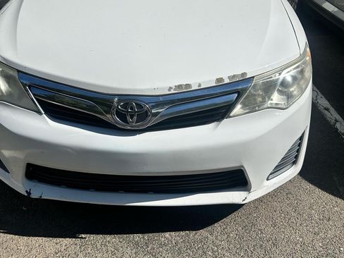 Used 2014 Toyota Camry LE FWD image 2