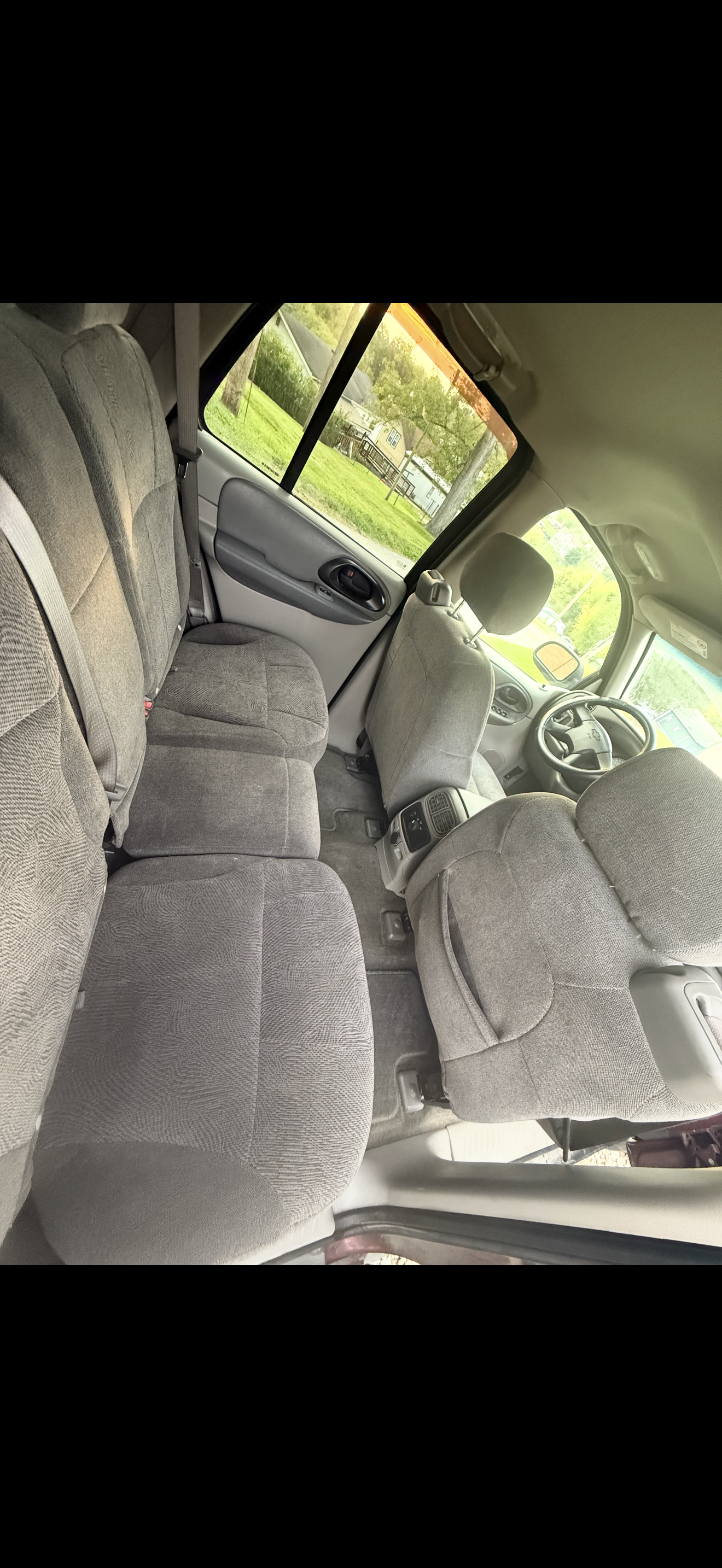 Used 2004 Chevrolet TrailBlazer LS w/ LS Preferred Equipment Group AWD/4WD image 10