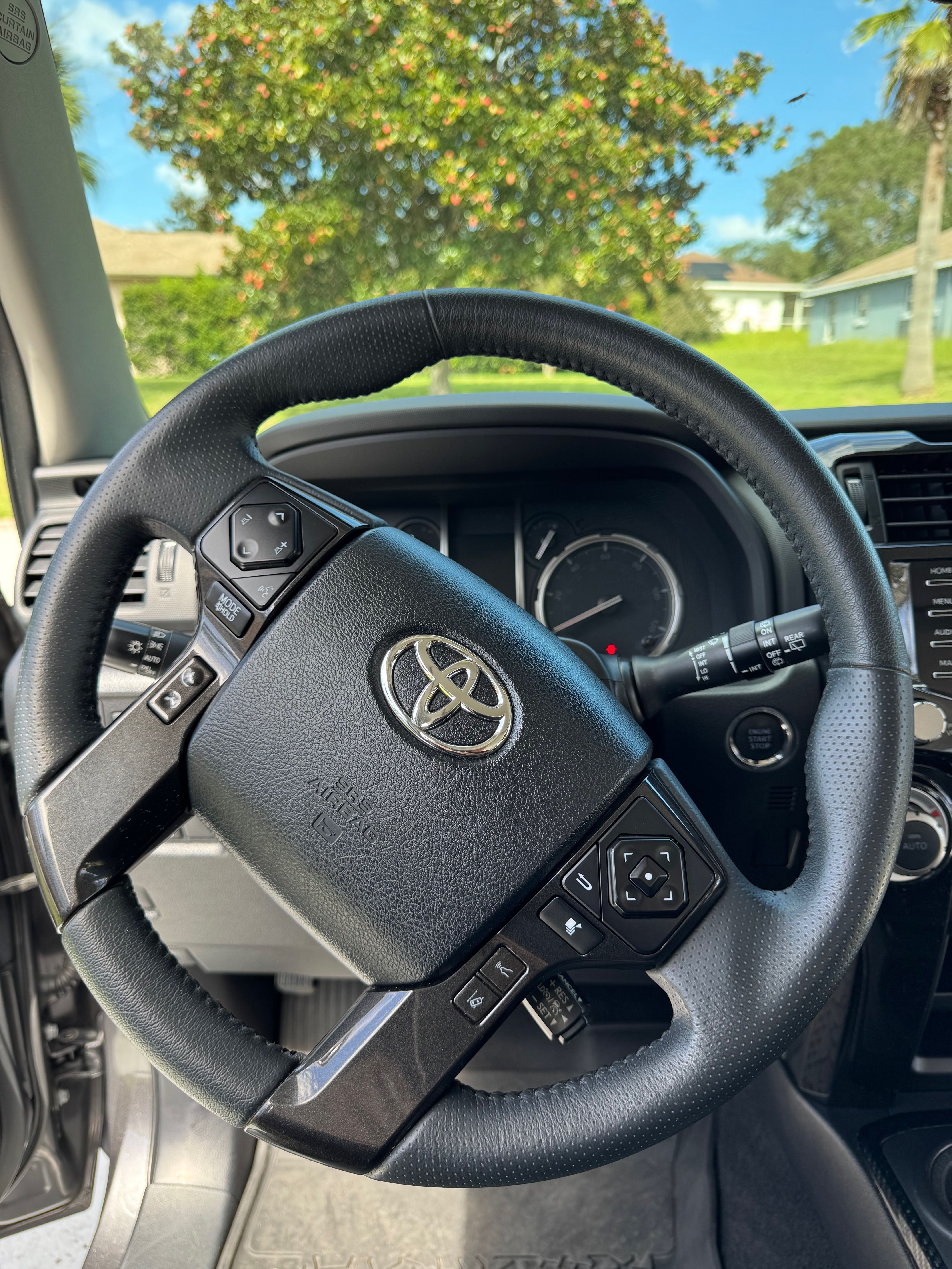 Used 2020 Toyota 4Runner TRD Pro AWD/4WD image 18