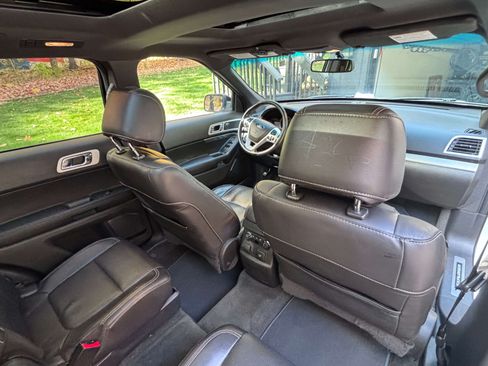 Used 2015 Ford Explorer Sport w/ Equipment Group 401A image 17